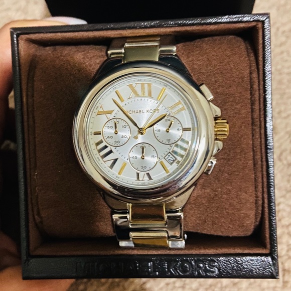 Michael Kors Bradshaw Watch *NWT* - Picture 2 of 8